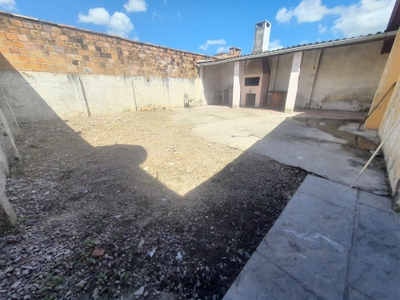 Casa, 2 quartos, 145 m² - Foto 1