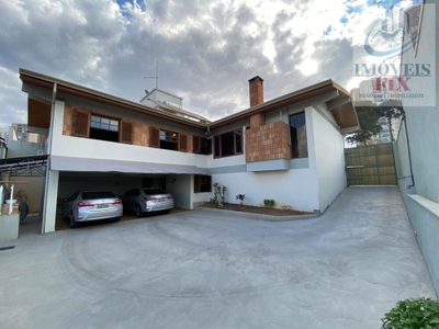 Casa, 3 quartos, 227 m² - Foto 2