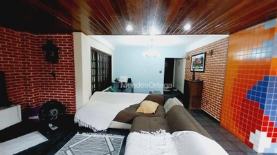 Casa, 3 quartos, 352 m² - Foto 1