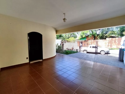 Sobrado, 5 quartos, 338 m² - Foto 2
