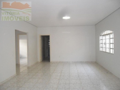 Casa, 4 quartos, 240 m² - Foto 2