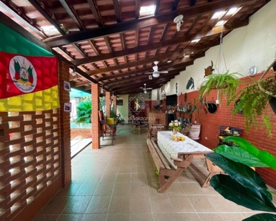 Casa, 4 quartos, 280 m² - Foto 3