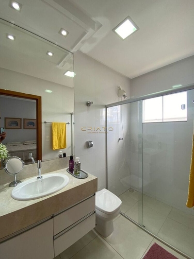 Casa, 3 quartos, 245 m² - Foto 3