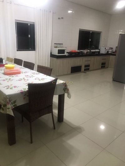 Casa, 3 quartos, 254 m² - Foto 3