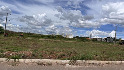 Loteamento e Condomínio, 900 m² - Foto 4