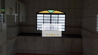 Casa, 3 quartos, 230 m² - Foto 1