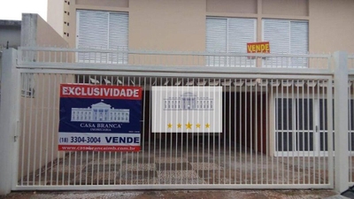Casa, 4 quartos, 606 m² - Foto 1