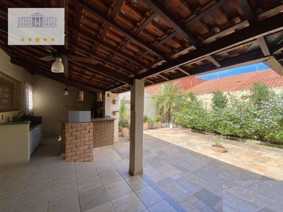 Casa, 3 quartos, 280 m² - Foto 1