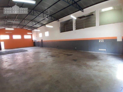 Loja-Salão, 300 m² - Foto 1