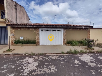Casa, 3 quartos, 360 m² - Foto 1