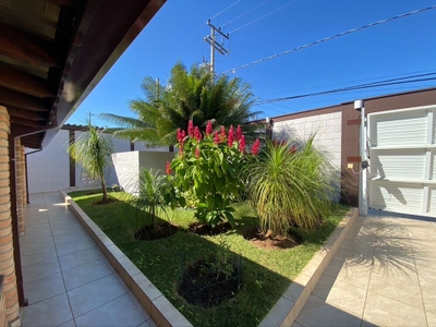 Casa, 3 quartos - Foto 1