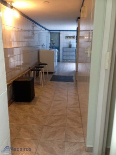 Casa, 6 quartos, 166 m² - Foto 1