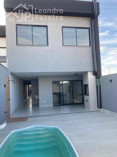 Casa, 3 quartos, 235 m² - Foto 1