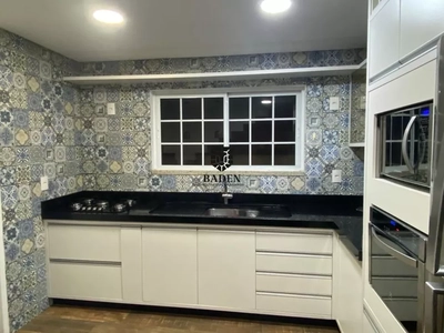 Casa, 3 quartos, 220 m² - Foto 1