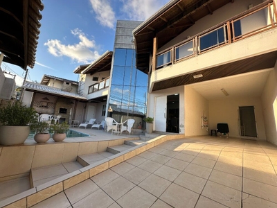 Casa, 5 quartos - Foto 1