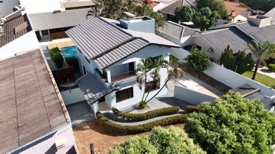 Casa, 3 quartos, 257 m² - Foto 1