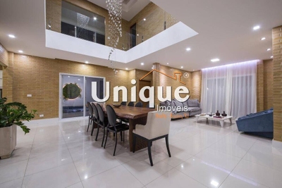 Casa, 6 quartos, 360 m² - Foto 1