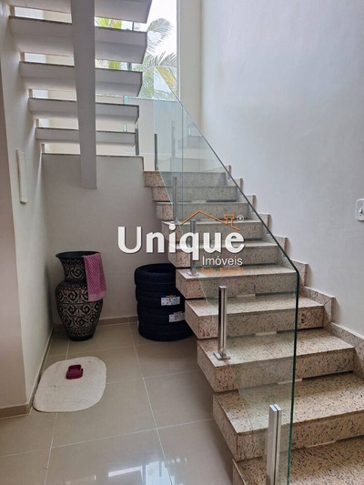 Casa, 5 quartos, 179 m² - Foto 4