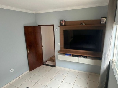 Casa, 3 quartos, 190 m² - Foto 2