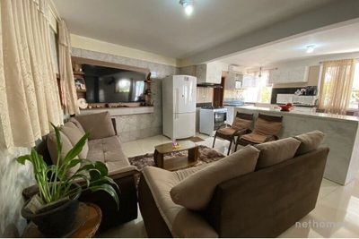 Casa, 4 quartos, 172 m² - Foto 1