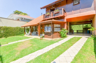 Casa, 3 quartos, 252 m² - Foto 1