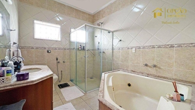 Casa, 3 quartos, 218 m² - Foto 3