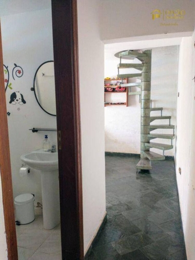 Casa, 2 quartos, 224 m² - Foto 2