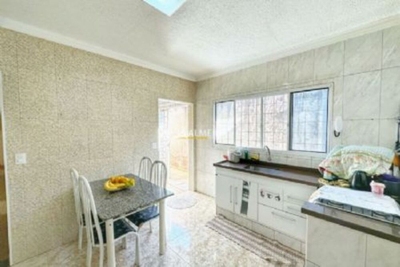 Casa, 3 quartos, 130 m² - Foto 1