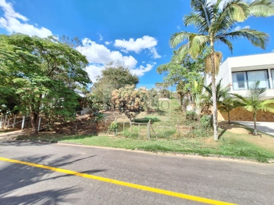 Loteamento e Condomínio, 1000 m² - Foto 1