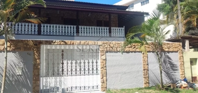 Casa, 3 quartos, 248 m² - Foto 1