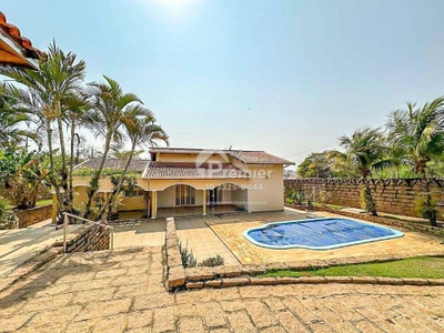 Chácara, 3 quartos, 1022 m² - Foto 1