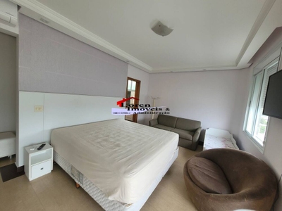 Apartamento, 3 quartos, 180 m² - Foto 1