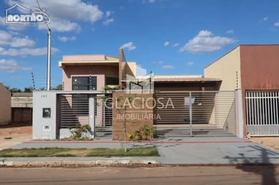 Casa, 3 quartos, 178 m² - Foto 1