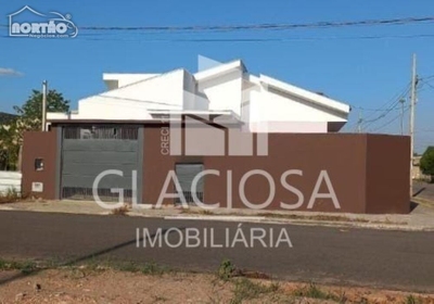 Casa, 2 quartos, 91 m² - Foto 1