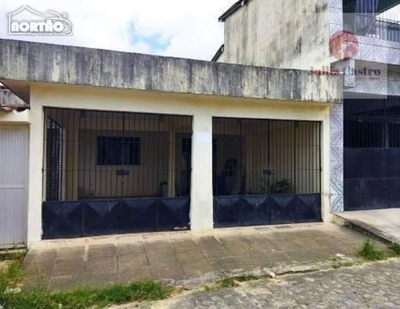 Casa, 4 quartos, 180 m² - Foto 1