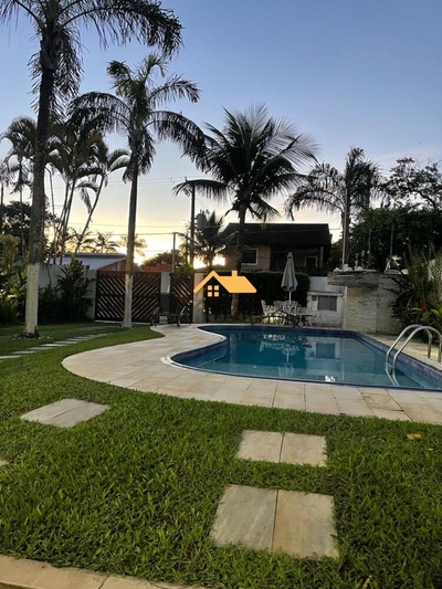 Casa, 3 quartos, 300 m² - Foto 1