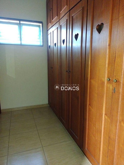Casa, 4 quartos, 278 m² - Foto 3