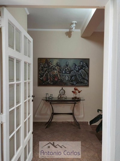 Casa, 3 quartos, 300 m² - Foto 2