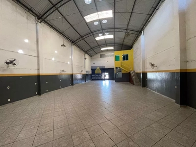 Depósito-Galpão, 300 m² - Foto 1