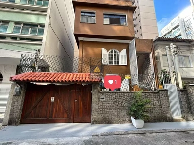 Casa, 6 quartos, 200 m² - Foto 1