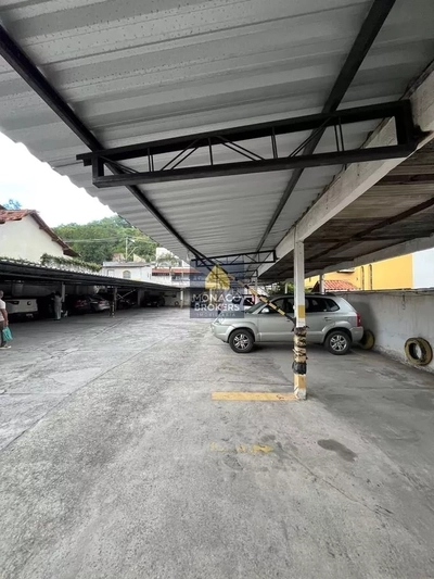 Loteamento e Condomínio, 1300 m² - Foto 1