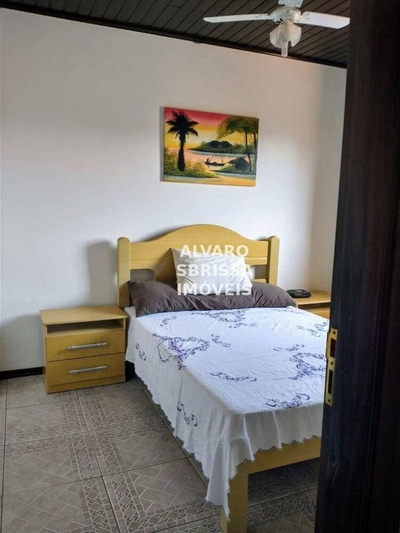 Casa, 3 quartos, 223 m² - Foto 1