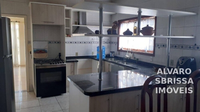 Casa, 3 quartos, 259 m² - Foto 2