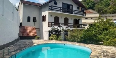 Casa, 7 quartos, 260 m² - Foto 1