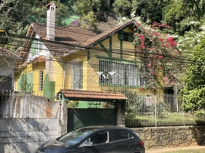 Casa, 9 quartos, 322 m² - Foto 1