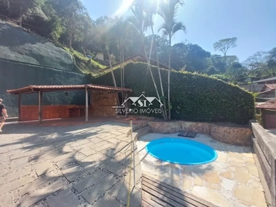 Casa, 4 quartos, 136 m² - Foto 1