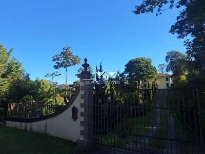 Casa, 4 quartos, 240 m² - Foto 1