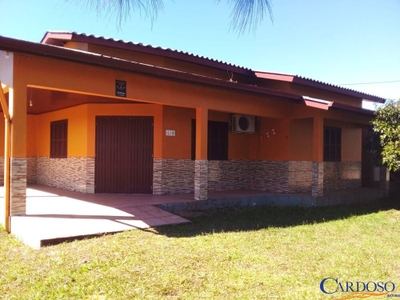 Casa, 3 quartos, 136 m² - Foto 1