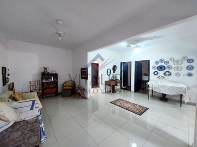 Casa, 3 quartos, 212 m² - Foto 1