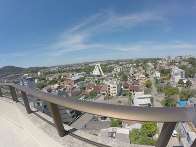 Cobertura, 3 quartos, 251 m² - Foto 1